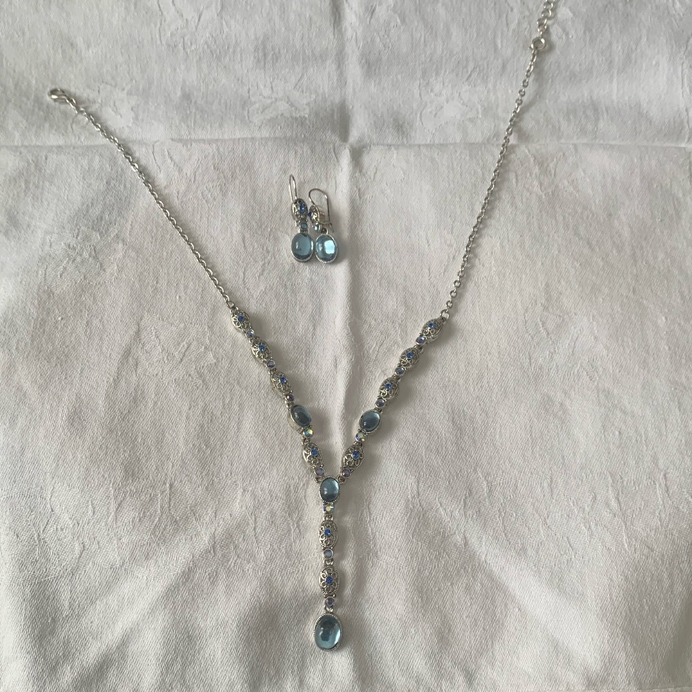Vintage Avon necklace and earring set